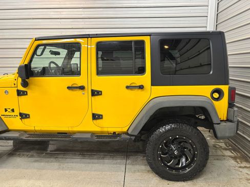Used 2008 Jeep Wrangler Unlimited X AWD/4WD image 5