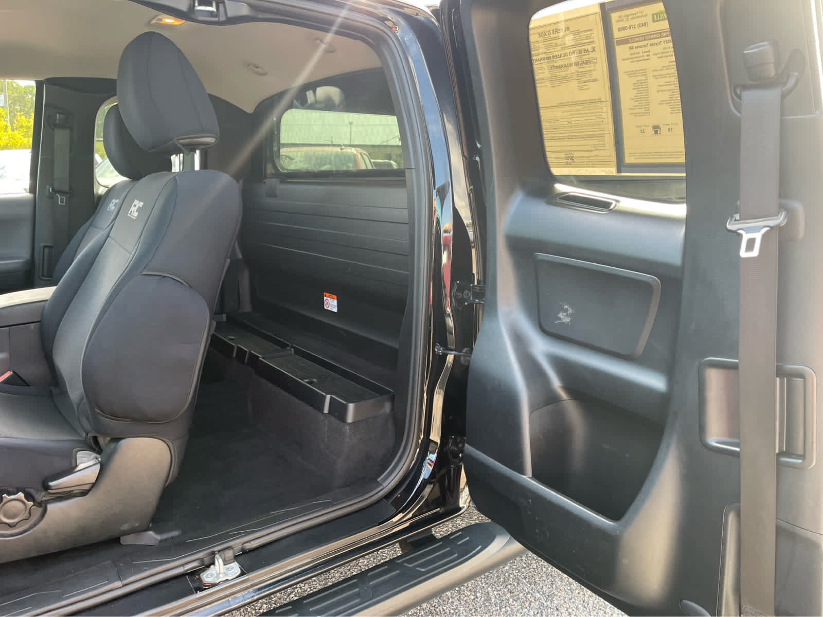 Used 2021 Toyota Tacoma SR AWD/4WD image 18