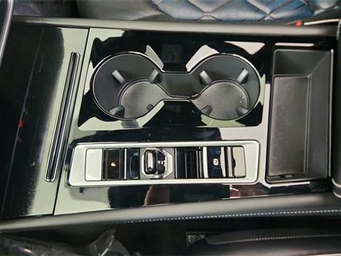 Used 2024 Volkswagen Atlas Cross Sport SEL Premium R-Line image 54