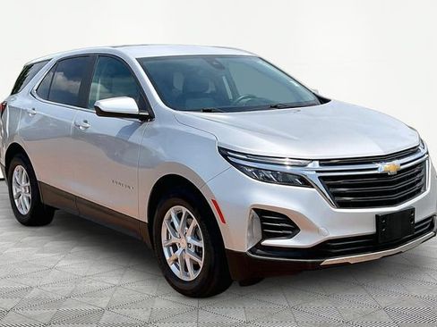 Used 2022 Chevrolet Equinox LT FWD image 1