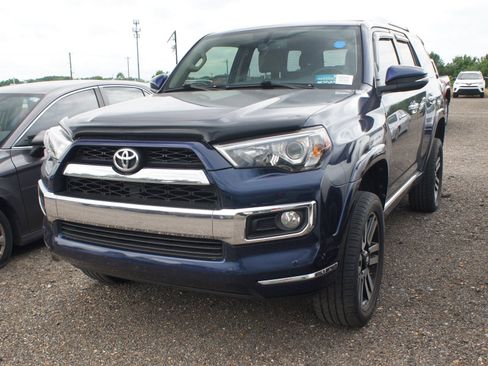 Used 2016 Toyota 4Runner Limited AWD/4WD image 1