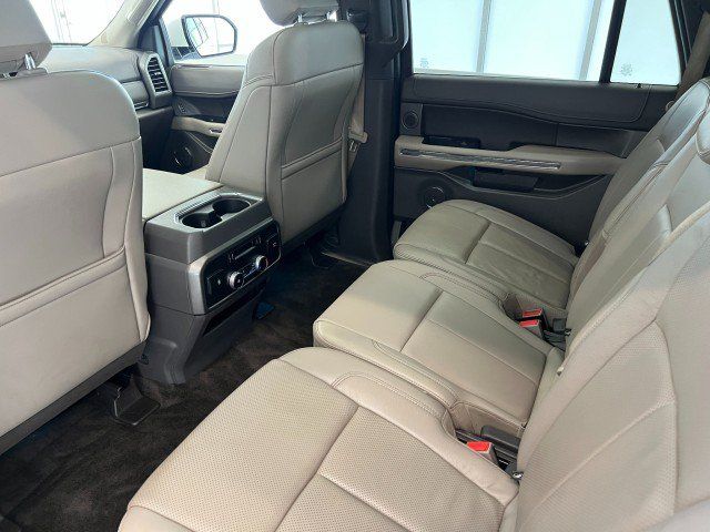Used 2018 Ford Expedition Max XLT w/ Equipment Group 202A AWD/4WD image 40