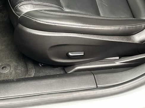 Used 2014 Chevrolet Cruze LT w/ RS Package FWD image 9