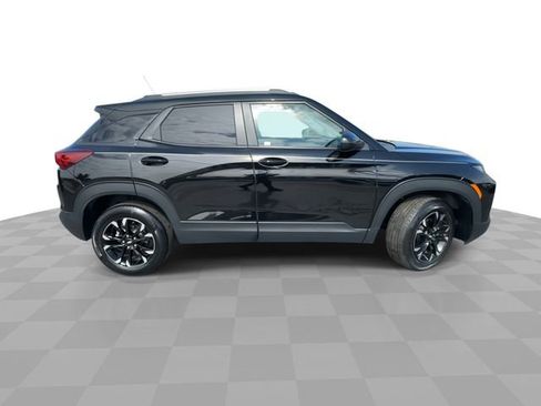 Certified 2023 Chevrolet TrailBlazer LT AWD/4WD image 9