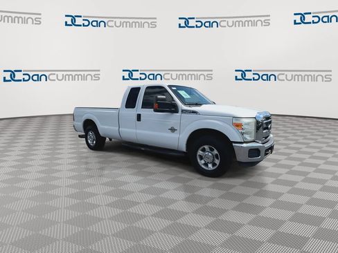Used 2015 Ford F250 XLT w/ XLT Interior Package RWD image 2