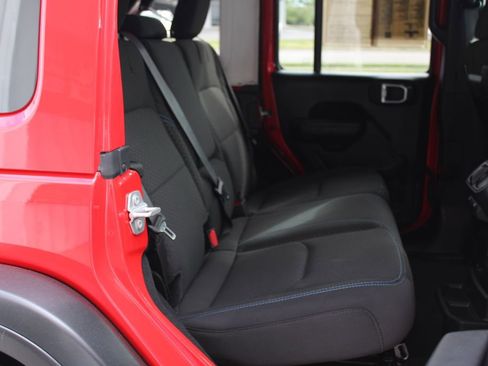 Used 2025 Jeep Wrangler Unlimited Rubicon 4xe w/ Safety Group AWD/4WD image 56