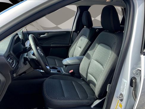 New 2026 Ford Escape Active w/ Active Premium Tech Pack image 9