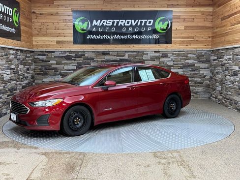 Used 2019 Ford Fusion SE image 5