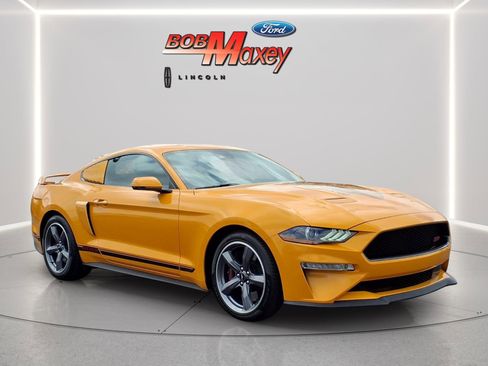 Used 2022 Ford Mustang GT Premium w/ GT Performance Package image 3