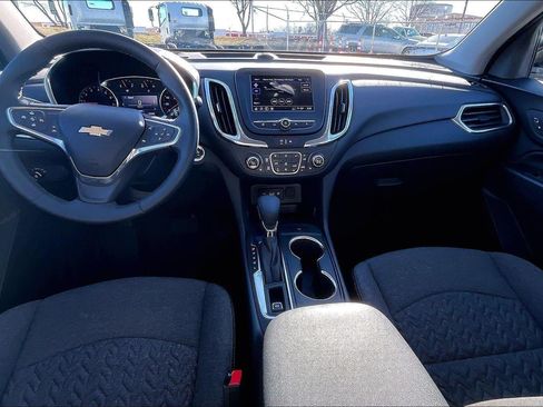 Used 2024 Chevrolet Equinox LT w/ LPO, Floor Liner Package FWD image 30