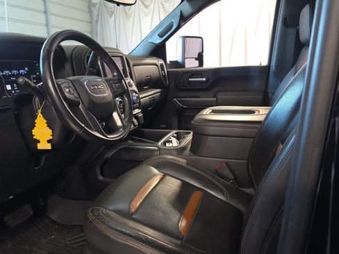 Used 2020 GMC Sierra 2500 AT4 w/ AT4 Premium Package AWD/4WD image 14