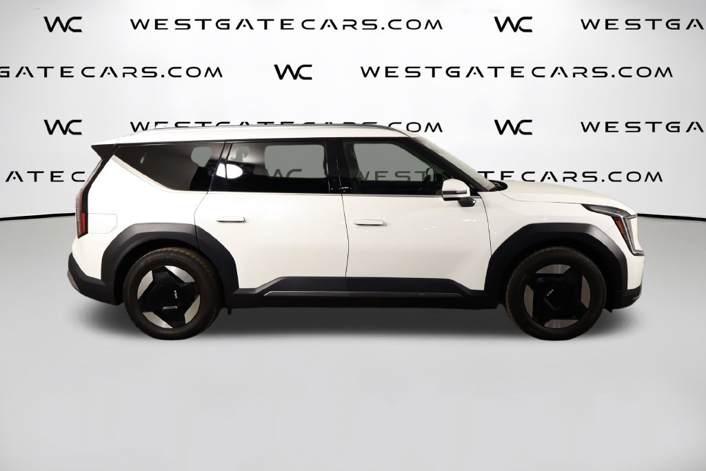 Used 2024 Kia EV9 Wind AWD/4WD image 49