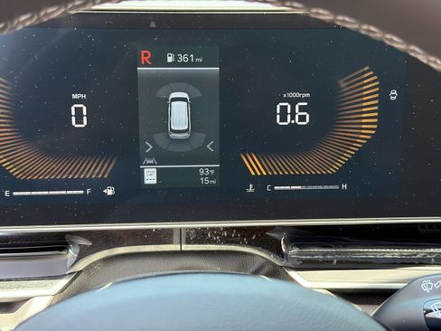 New 2026 Kia Carnival EX FWD image 34