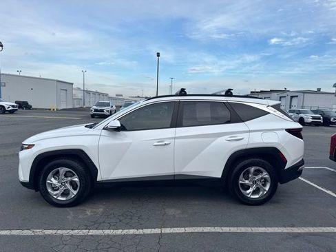 Used 2022 Hyundai Tucson SEL FWD image 3