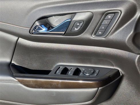 Used 2023 GMC Acadia AT4 w/ Technology Package image 24