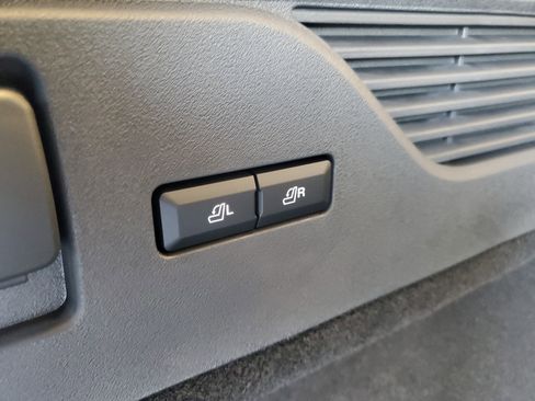 New 2026 Lincoln Nautilus Premier w/ Jet Appearance Package image 30