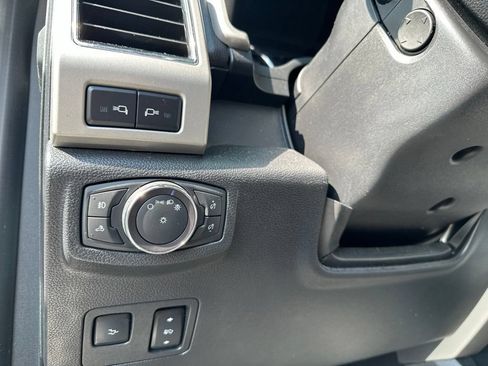 Used 2019 Ford F350 Lariat w/ Lariat Ultimate Package AWD/4WD image 24