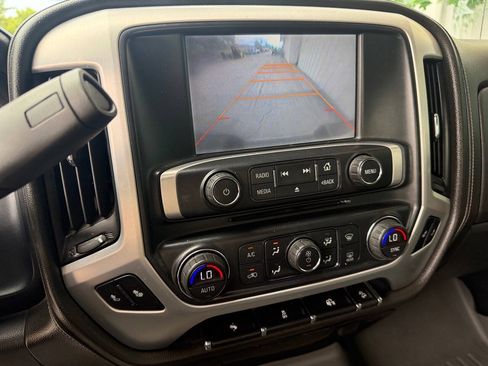 Used 2014 GMC Sierra 1500 SLT w/ SLT Crew Cab Value Package AWD/4WD image 28
