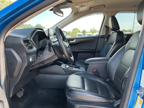 Used 2020 Ford Escape Titanium AWD/4WD image 13