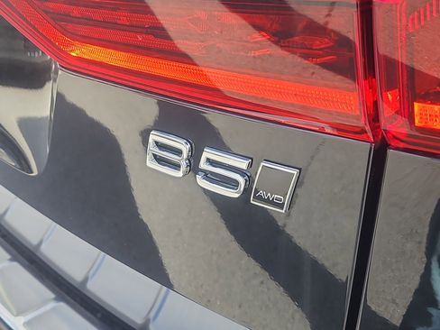 New 2026 Volvo XC60 B5 Ultra w/ Protection Package Premier image 4