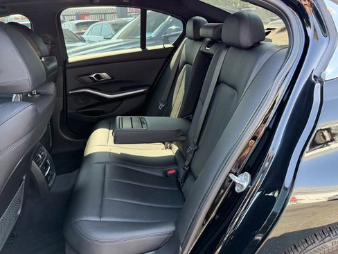 Used 2020 BMW 330i Sedan w/ Convenience Package RWD image 34