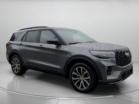 New 2026 Ford Explorer ST-Line w/ Premium Package RWD image 39