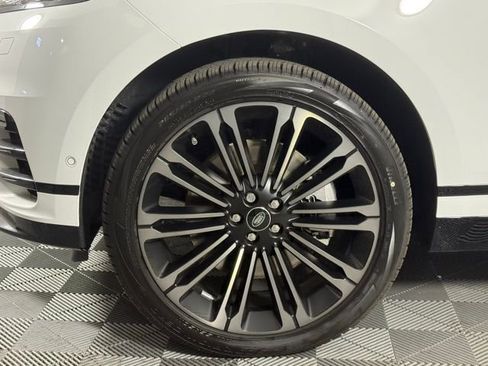 New 2026 Land Rover Range Rover Velar Dynamic SE AWD/4WD image 13
