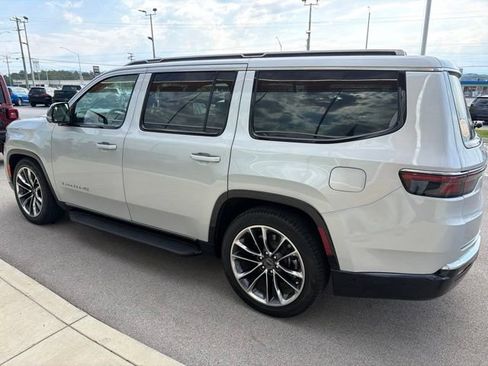 Used 2024 Jeep Wagoneer Series II w/ Convenience Group I AWD/4WD image 3