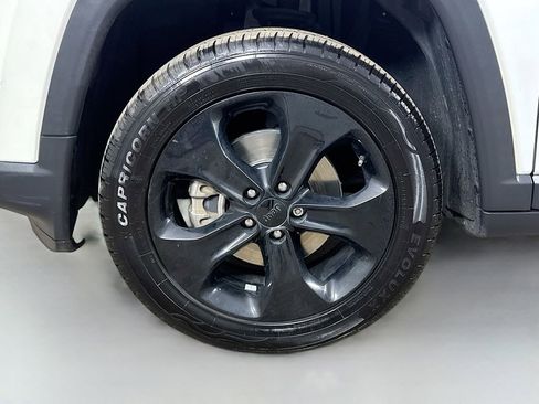 Used 2019 Jeep Compass Latitude AWD/4WD image 40
