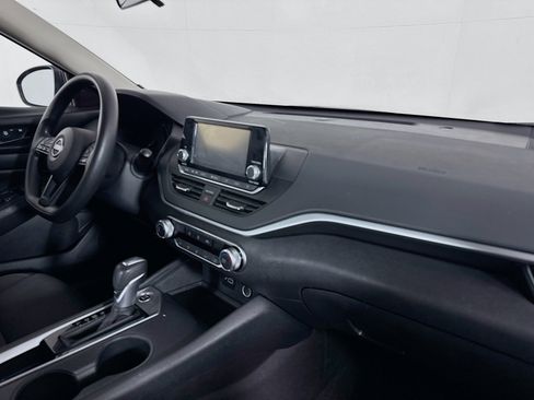 Used 2023 Nissan Altima 2.5 S FWD image 29