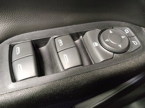 Used 2019 Chevrolet Equinox LT image 27