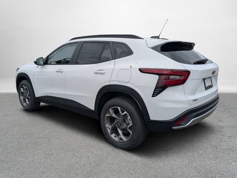 New 2026 Chevrolet Trax LT w/ LT Convenience Package image 6