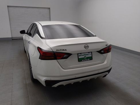 Used 2024 Nissan Altima 2.5 SV w/ SV Premium Package FWD image 6