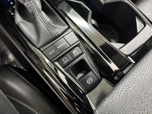 Used 2025 Toyota Camry XSE image 37