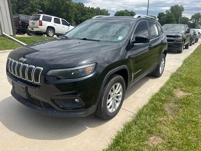 Used 2019 Jeep Cherokee Latitude w/ Popular Appearance Group