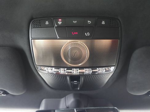 Used 2025 Mercedes-Benz G 580 w/ Manufactur Interior Package image 25