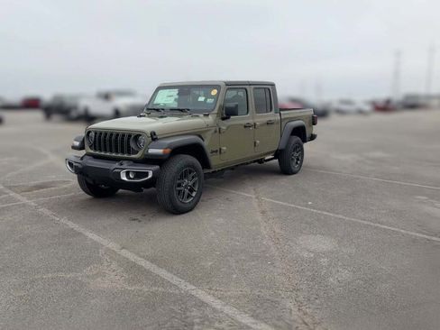 New 2026 Jeep Gladiator Sport image 4