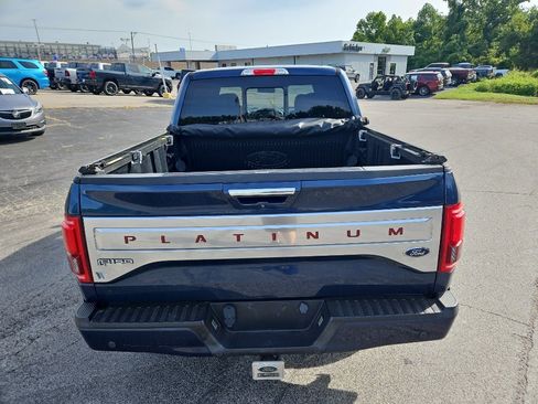 Used 2017 Ford F150 Platinum w/ Equipment Group 701A Luxury AWD/4WD image 4