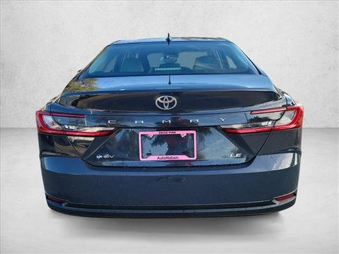 Used 2025 Toyota Camry LE w/ Convenience Package image 6