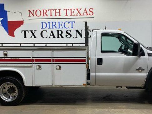 Used 2015 Ford F550 2WD Regular Cab Super Duty image 4