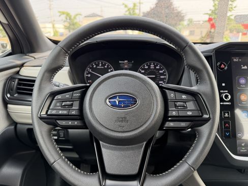 Used 2025 Subaru Forester Premium AWD/4WD image 13