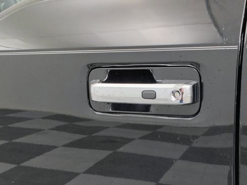 Used 2017 Ford F150 Lariat image 24