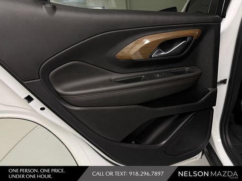 Used 2021 GMC Terrain SLE FWD image 34