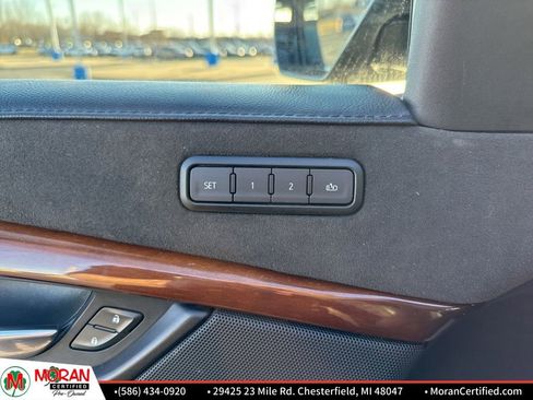 Used 2019 Cadillac Escalade Premium Luxury image 11