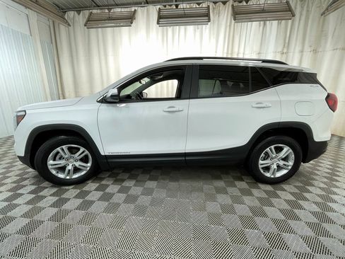 Certified 2022 GMC Terrain SLE w/ Driver Convenience Package image 14