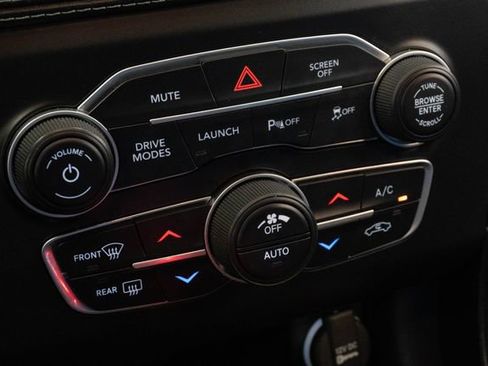 Used 2022 Dodge Charger Scat Pack RWD image 27