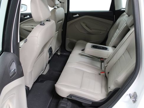 Used 2018 Ford C-MAX Titanium w/ Equipment Group 301A FWD image 18