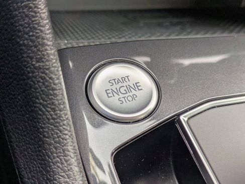 Certified 2021 Volkswagen Tiguan S image 27