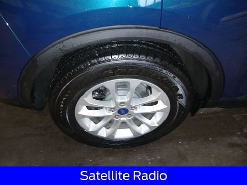 Used 2020 Ford Escape SE image 11