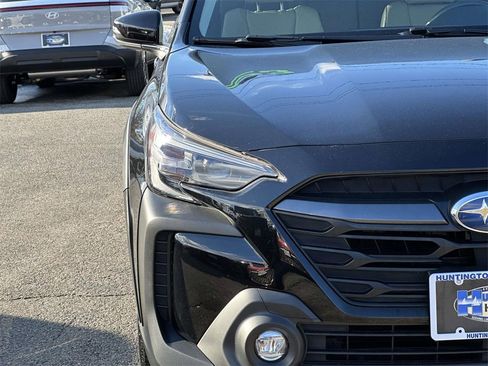 Used 2023 Subaru Outback Limited image 9